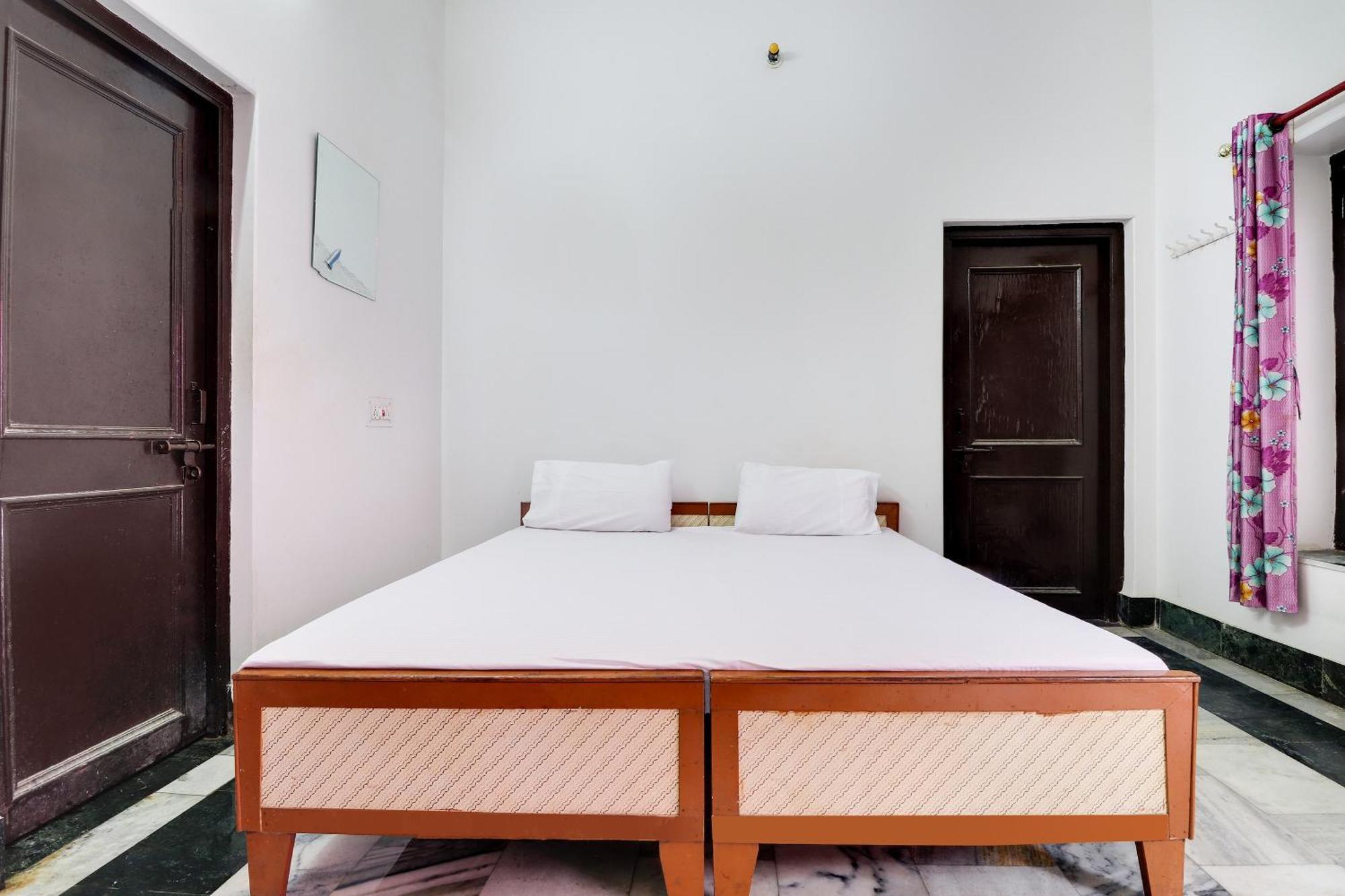 Hotel O Hanuman Bagh Ayodhya Ngoại thất bức ảnh